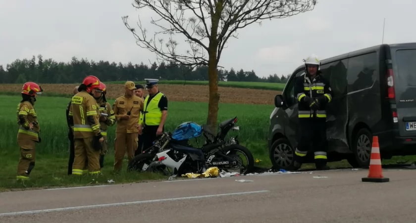 zdjęcie przedstawia wypadek w Klekotowie