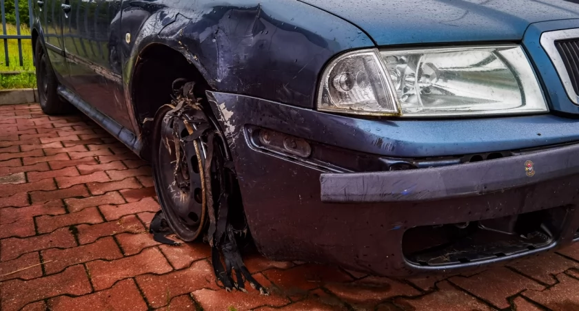 Na zdjęciu koło skody po driftowaniu