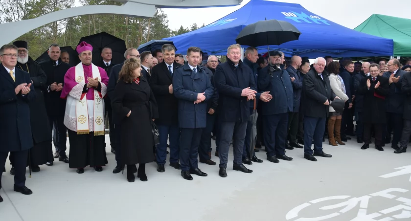 Na zdjęciu uroczyste otwarcie mostu w Grannem