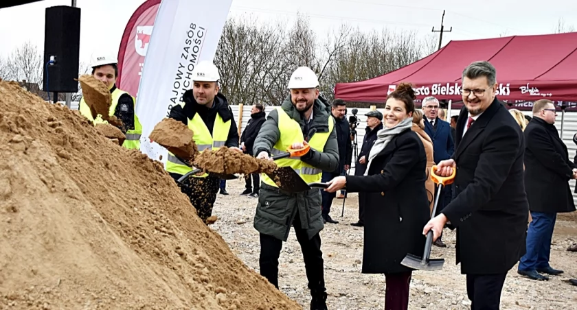 Samorząd, nowych mieszkań Bielsku - zdjęcie, fotografia