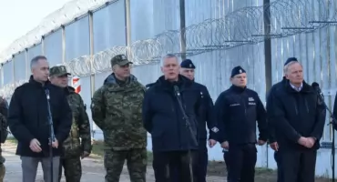 Wzmocnić granicę, zapanować nad migracją 