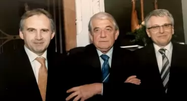 ...serce zostało wycięte, a w klatce piersiowej pojawiła się ogromna, pusta przestrzeń